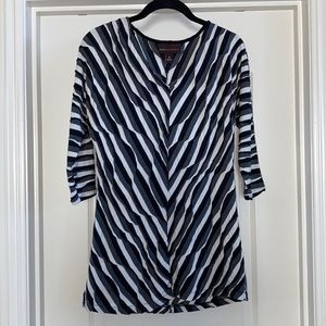 Zebra print 3/4 sleeve length top